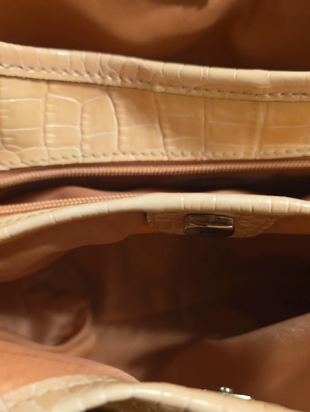 Vintage Villager Liz Claiborne Blush Pink Croc Embossed Shoulder Bag Tote